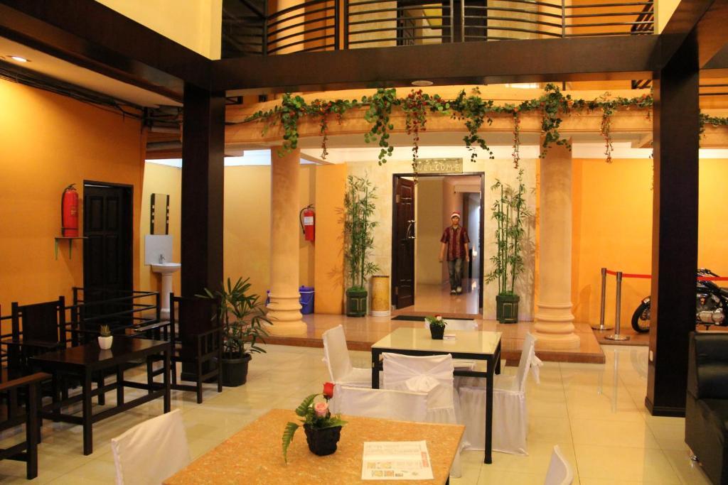 Hotel Sing A Song Pematang Siantar Buitenkant foto
