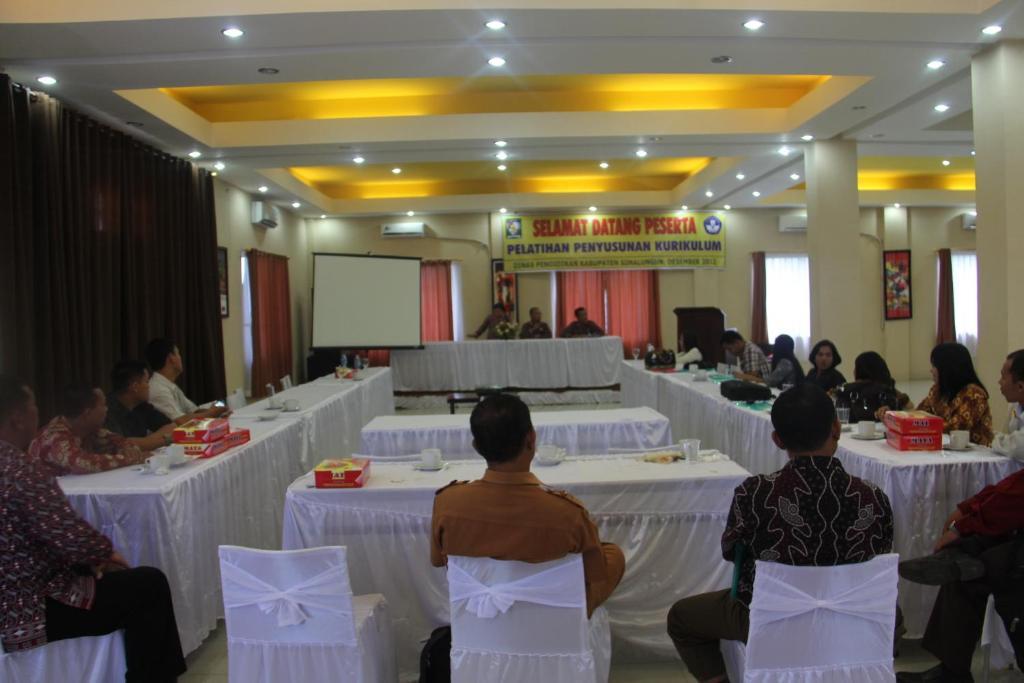 Hotel Sing A Song Pematang Siantar Buitenkant foto